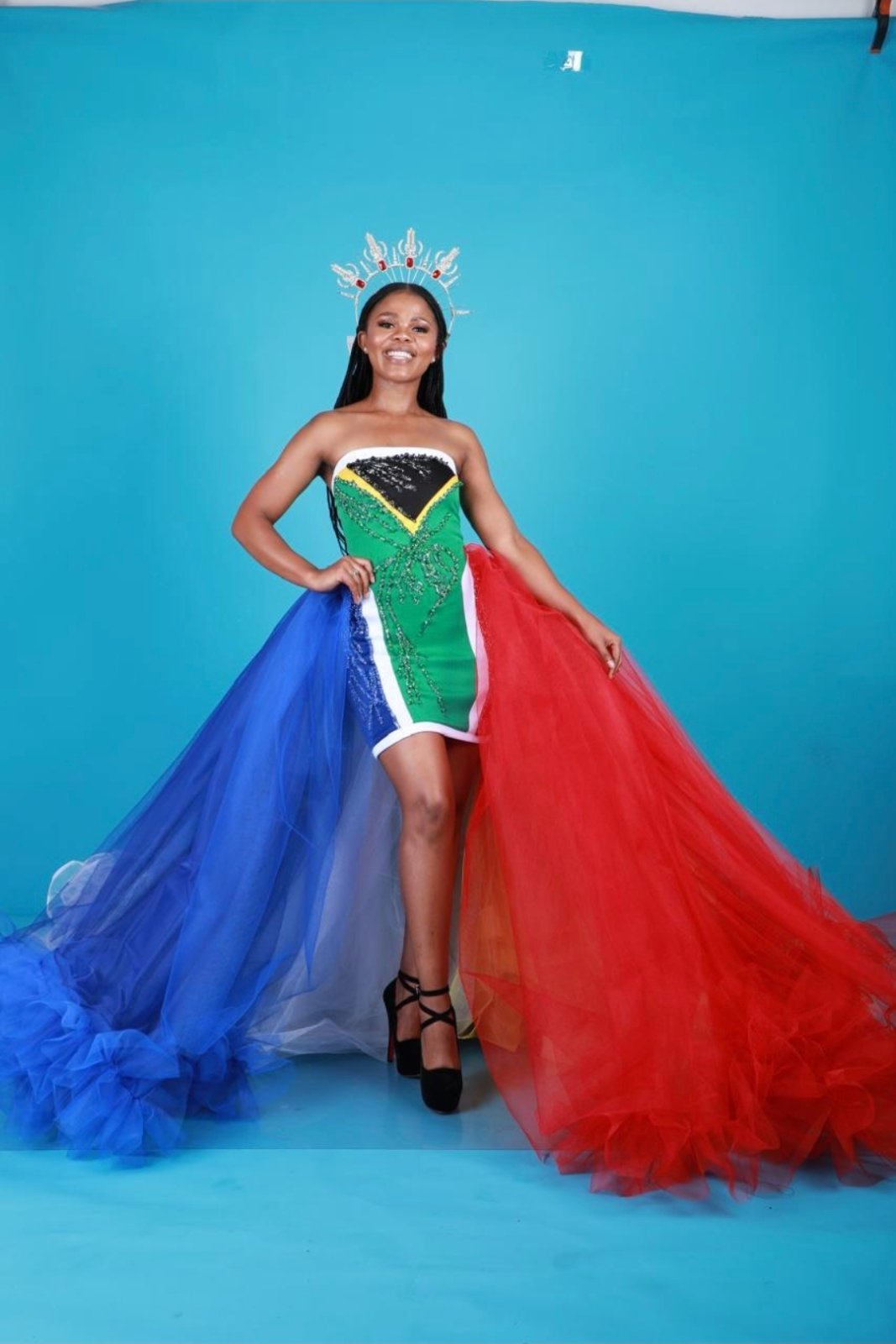 VINO's National Costume photo 2