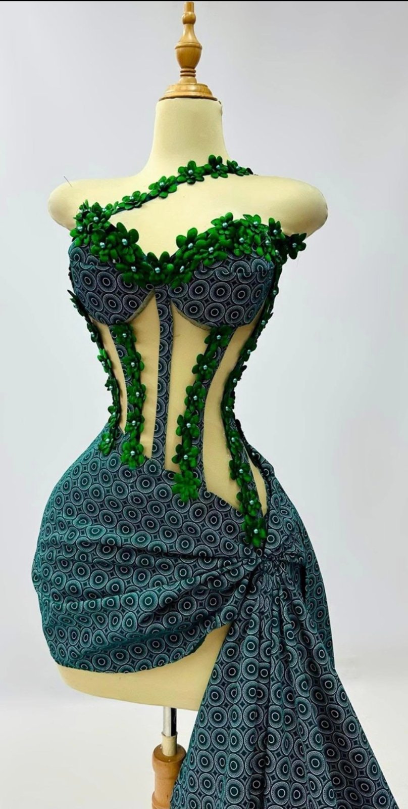 SideTrailTrad — Traditional Wear by BlackBarbiebyTK